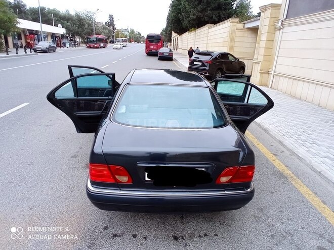 Mercedes E 200 1998, 372,000 km - 2.0 l - Bakı