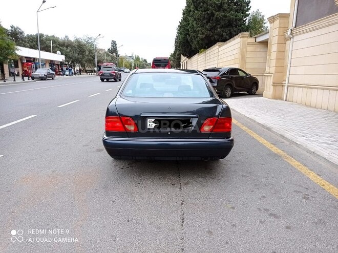 Mercedes E 200 1998, 372,000 km - 2.0 l - Bakı