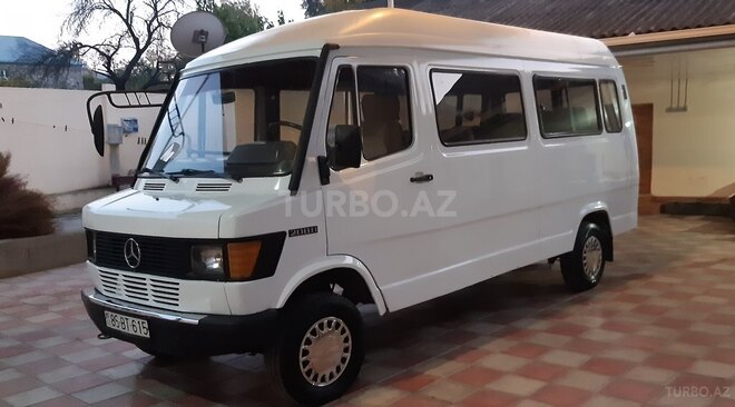 Mercedes 208 D 1994, 84,000 km - 2.5 л - Tovuz