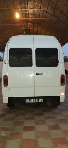 Mercedes 208 D 1994, 84,000 km - 2.5 л - Tovuz