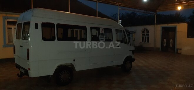 Mercedes 208 D 1994, 84,000 km - 2.5 л - Tovuz
