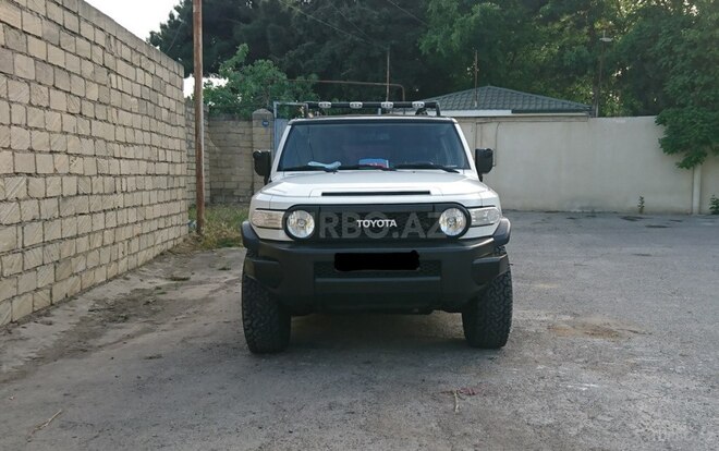 Toyota FJ Cruiser 2010, 197,000 km - 4.0 l - Bakı