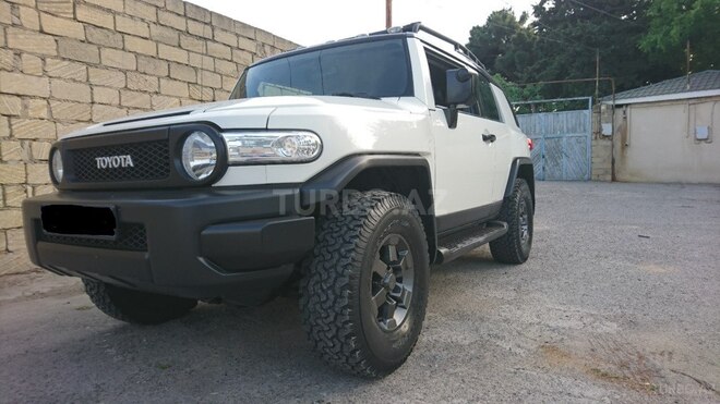 Toyota FJ Cruiser 2010, 197,000 km - 4.0 l - Bakı