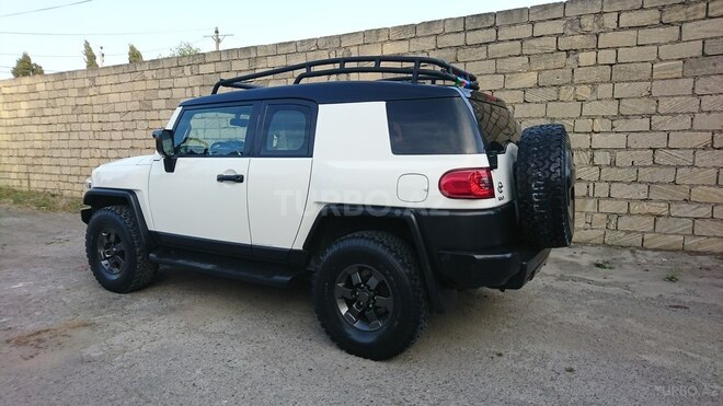 Toyota FJ Cruiser 2010, 197,000 km - 4.0 l - Bakı