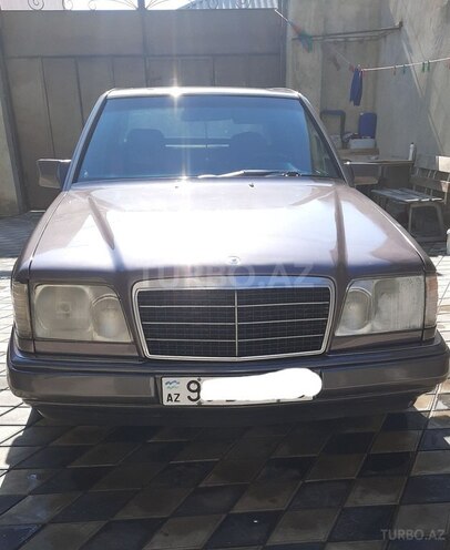 Mercedes E 250 1993, 357,777 km - 2.5 л - Bakı