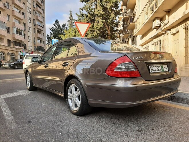 Mercedes E 220 2007, 141,600 km - 2.2 l - Bakı