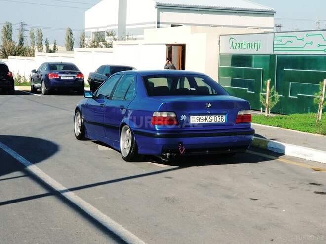 BMW 325 1993, 295,000 km - 2.5 l - Bakı