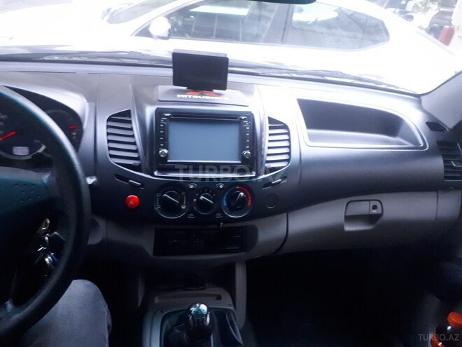 Mitsubishi L200 2007, 267,594 km - 2.5 l - Bakı