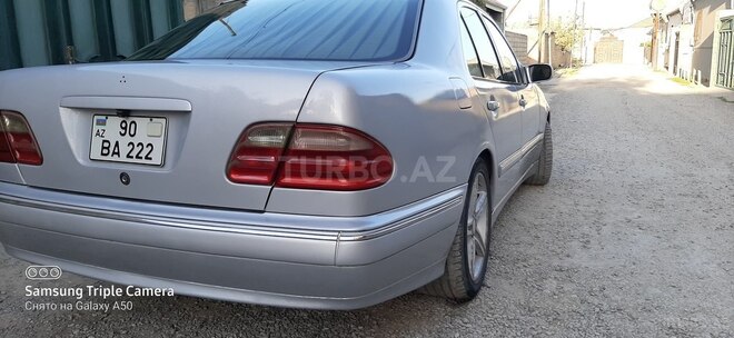 Mercedes E 320 1999, 386,000 km - 3.2 l - Bakı