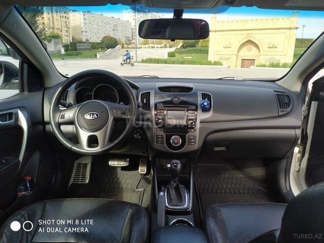 Kia Cerato Koup 2011, 151,000 km - 2.0 l - Bakı