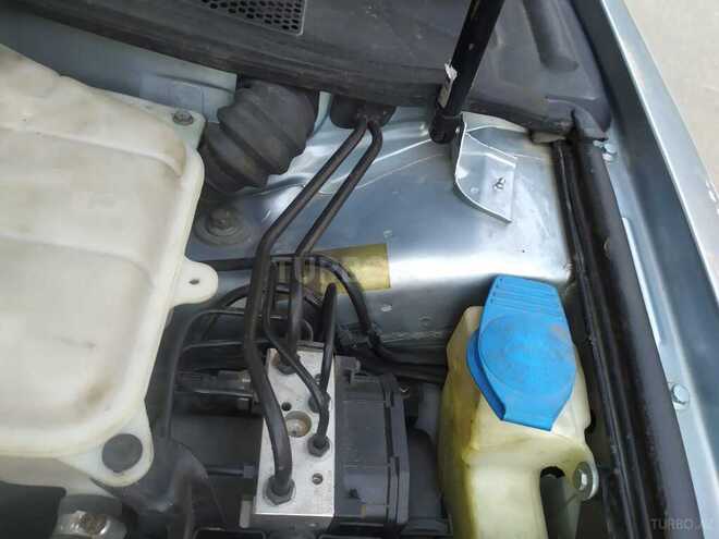 Volkswagen Passat 2003, 285,000 km - 1.8 l - Sumqayıt