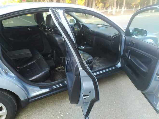 Volkswagen Passat 2003, 285,000 km - 1.8 l - Sumqayıt