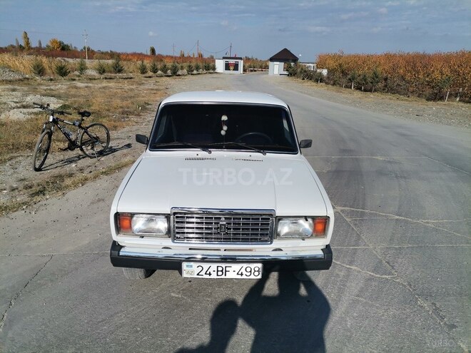 LADA (VAZ) 2107 1994, 140,000 km - 1.6 l - Quba
