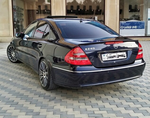 Mercedes E 240 2002, 260,000 km - 2.6 l - Bakı