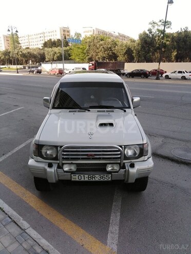 Mitsubishi Pajero 1996, 425,886 km - 2.8 l - Bakı