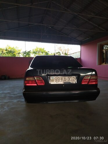 Mercedes E 240 1999, 241,000 km - 2.4 л - Goranboy