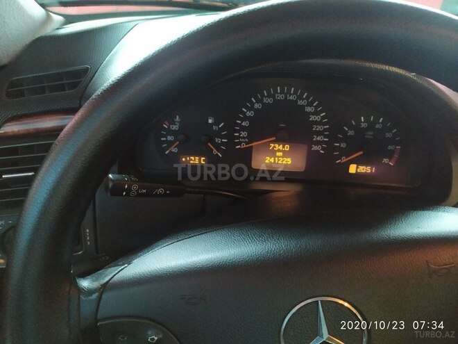 Mercedes E 240 1999, 241,000 km - 2.4 л - Goranboy