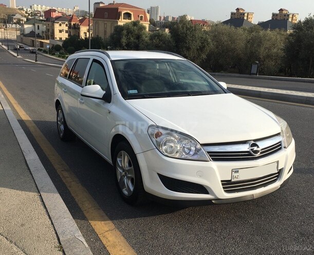Opel Astra 2009, 180,672 km - 1.3 l - Bakı