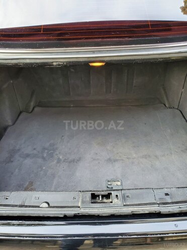 Mercedes E 270 1999, 283,000 km - 2.7 l - Bakı