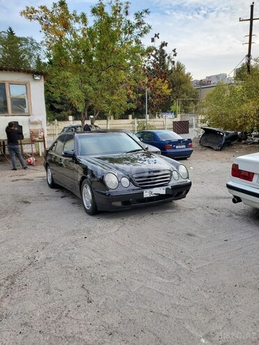 Mercedes E 270 1999, 283,000 km - 2.7 l - Bakı