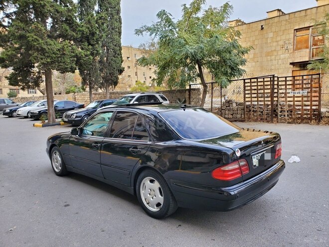 Mercedes E 270 1999, 283,000 km - 2.7 l - Bakı