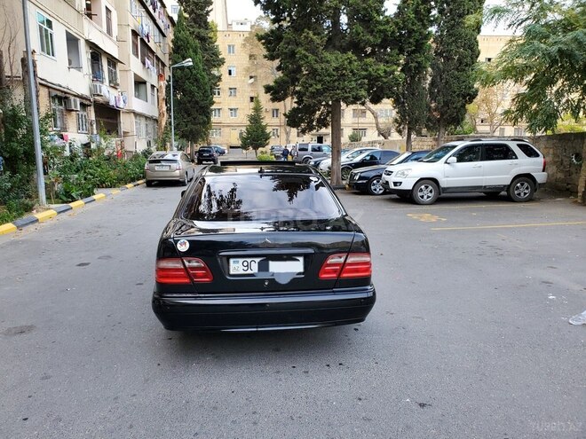 Mercedes E 270 1999, 283,000 km - 2.7 l - Bakı