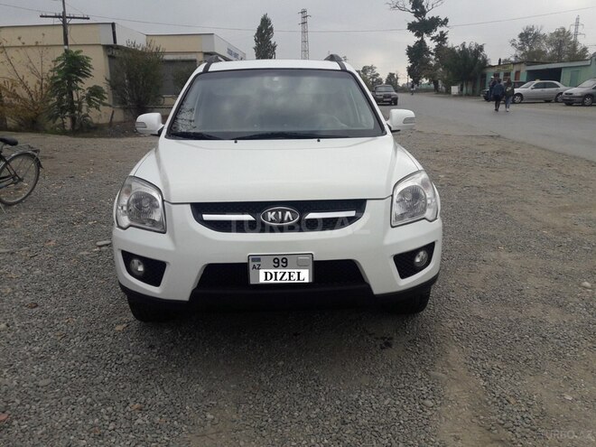 Kia Sportage 2008, 170,000 km - 2.0 л - Xudat