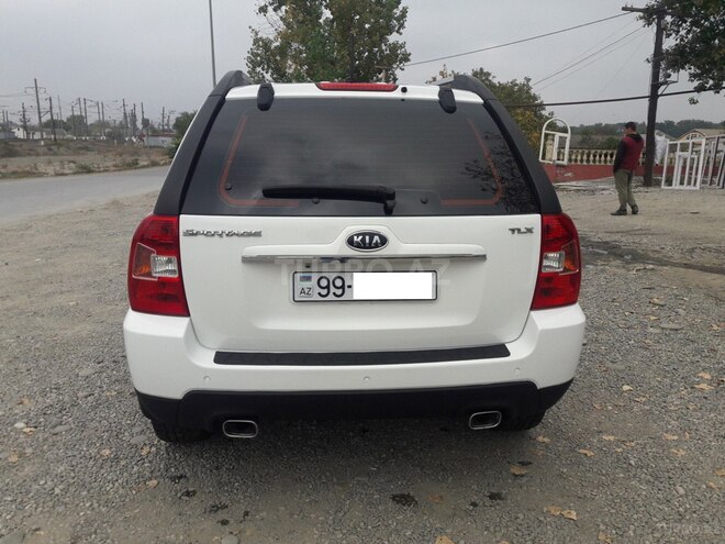 Kia Sportage 2008, 170,000 km - 2.0 л - Xudat