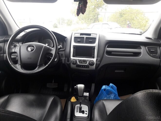 Kia Sportage 2008, 170,000 km - 2.0 л - Xudat