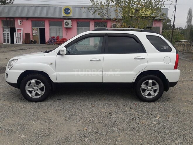 Kia Sportage 2008, 170,000 km - 2.0 л - Xudat