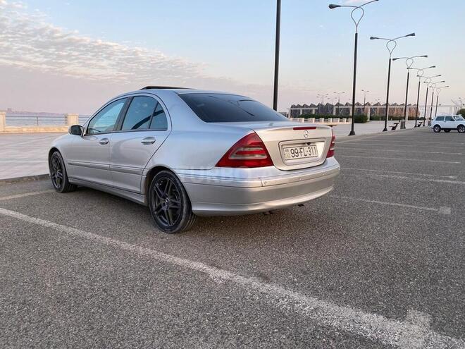 Mercedes C 240 2000, 318,000 km - 2.4 l - Bakı
