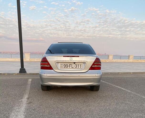 Mercedes C 240 2000, 318,000 km - 2.4 l - Bakı