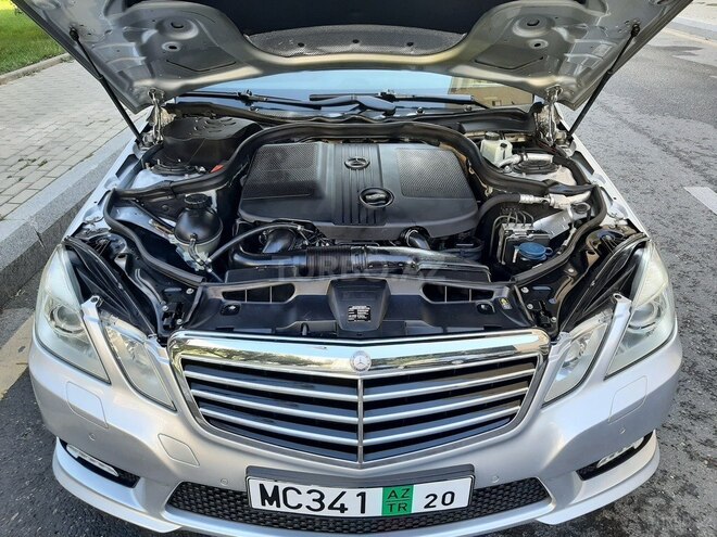 Mercedes E 250 2010, 165,500 km - 1.8 l - Bakı