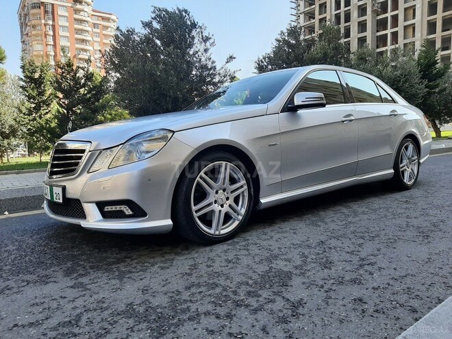 Mercedes E 250 2010, 165,500 km - 1.8 l - Bakı