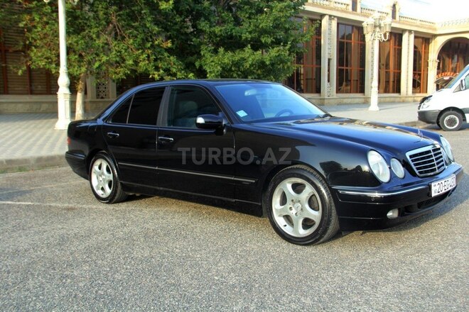 Mercedes E 240 2002, 260,000 km - 2.6 l - Gəncə