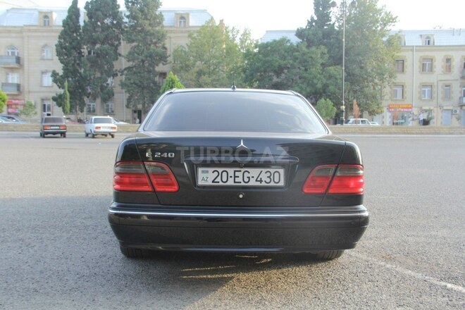 Mercedes E 240 2002, 260,000 km - 2.6 l - Gəncə