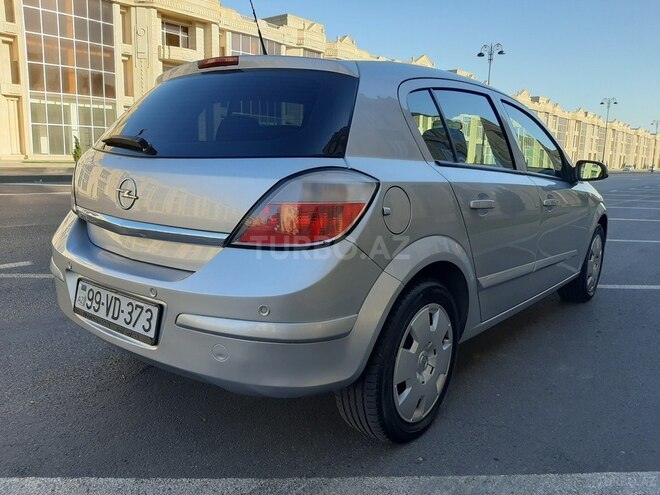 Opel Astra 2006, 104,000 km - 1.4 l - Bakı