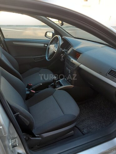 Opel Astra 2006, 104,000 km - 1.4 l - Bakı