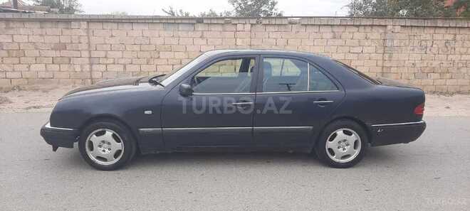 Mercedes E 320 1996, 225,500 km - 3.2 l - Sumqayıt