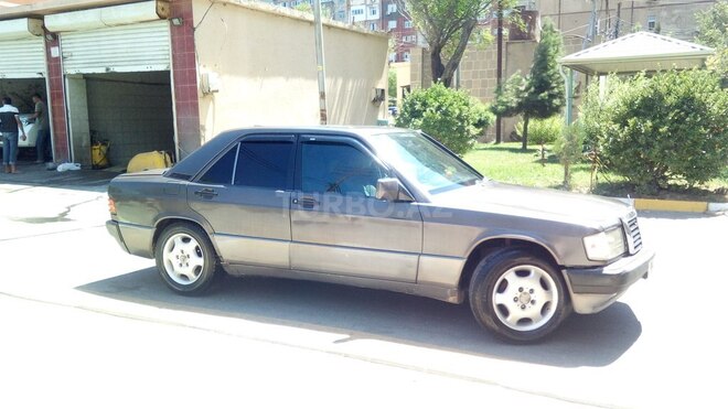 Mercedes 190 1992, 240,000 km - 2.0 l - Bakı