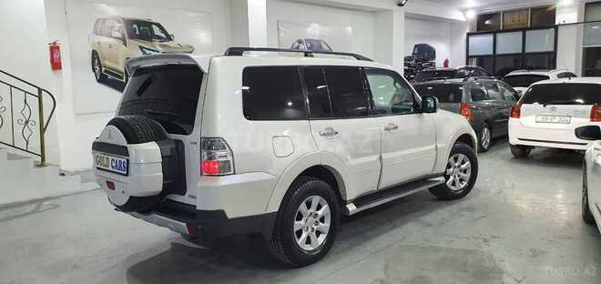 Mitsubishi Pajero 2009, 196,000 km - 3.0 l - Sumqayıt
