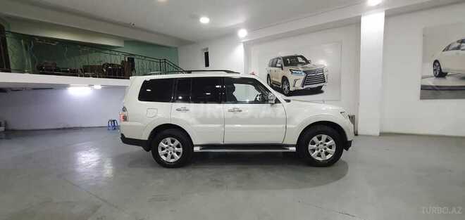 Mitsubishi Pajero 2009, 196,000 km - 3.0 l - Sumqayıt