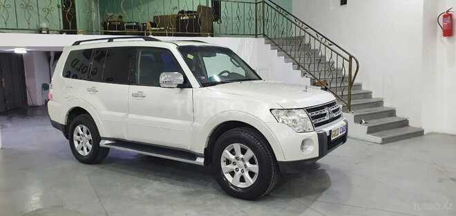 Mitsubishi Pajero 2009, 196,000 km - 3.0 l - Sumqayıt