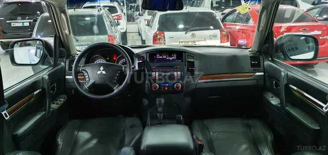 Mitsubishi Pajero 2009, 196,000 km - 3.0 l - Sumqayıt