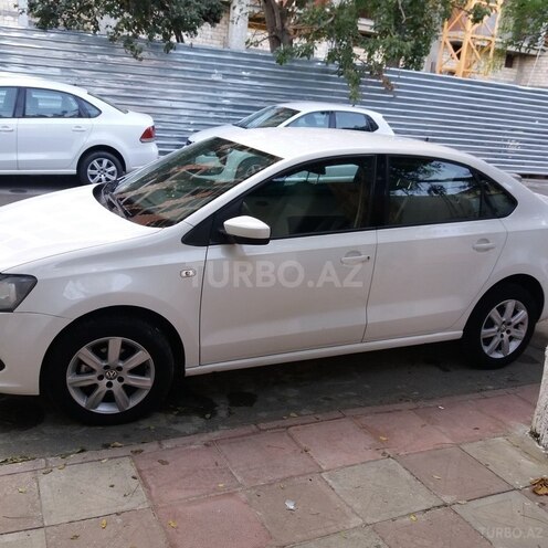 Volkswagen Polo 2012, 165,000 km - 1.6 л - Bakı