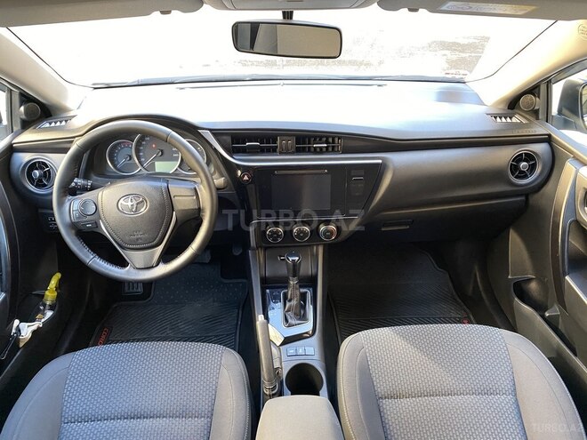 Toyota Corolla 2018, 58,000 km - 1.6 l - Bakı