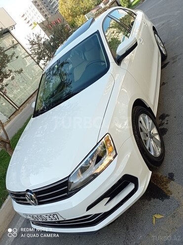Volkswagen Jetta 2016, 68,500 km - 1.7 л - Bakı