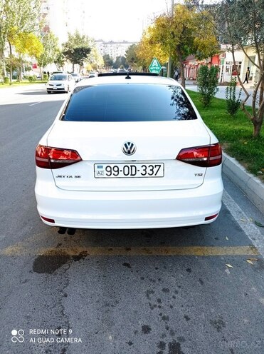 Volkswagen Jetta 2016, 68,500 km - 1.7 л - Bakı