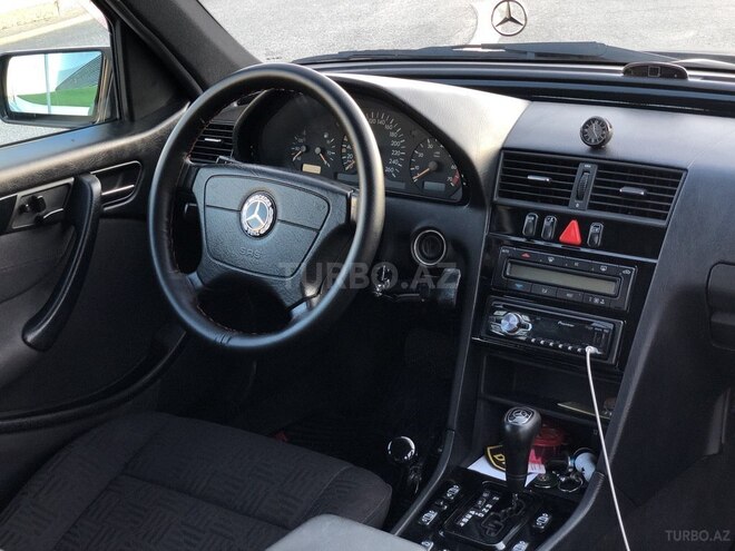 Mercedes C 240 1997, 242,000 km - 2.4 l - Bakı