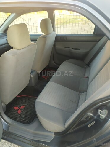 Mitsubishi Lancer 2005, 295,500 km - 1.3 l - Bakı